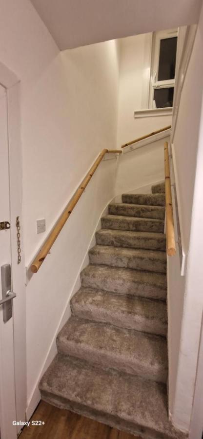 Archillects Entire Two Bedroom Comfy House - Free Parking Glasgow Extérieur photo
