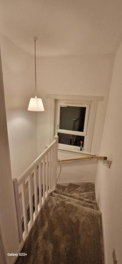 Archillects Entire Two Bedroom Comfy House - Free Parking Glasgow Extérieur photo